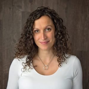 Meet your Posher, Dominique